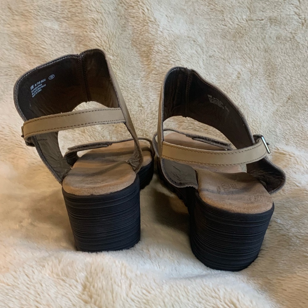 Aerosoles tan leather wedge sandals “In the Bog” size 9 - Picture 9 of 10